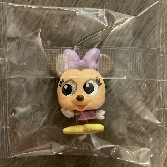 Disney Other - Doorables Easter